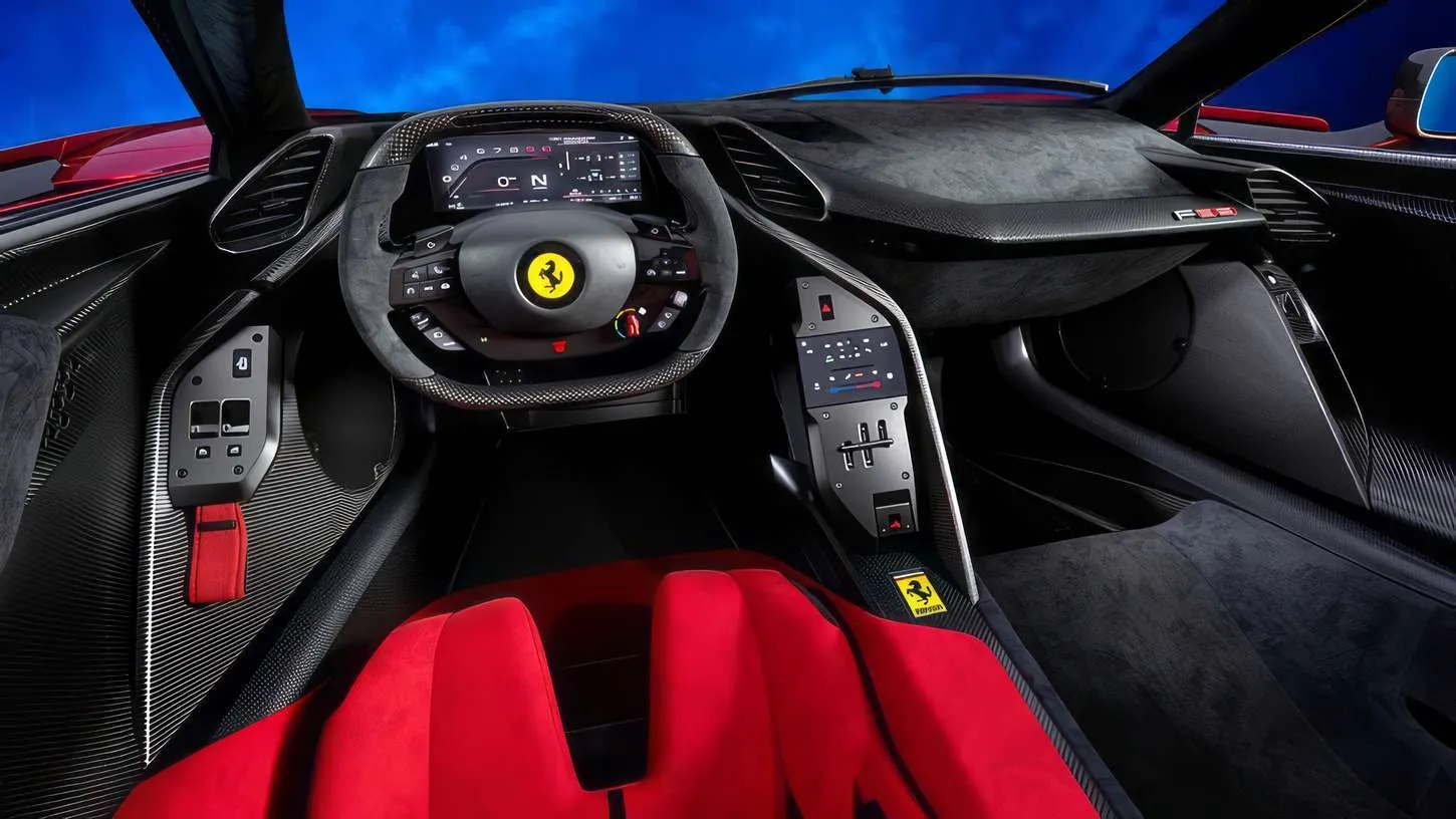 „Ferrari F80“: naujas hibridinis flagmanas už 3,6 mln. eurų