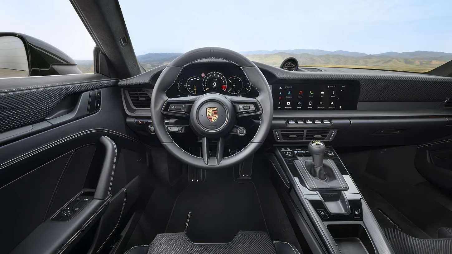 Atnaujintame „Porsche 911 GT3“ išsaugotas 4,0 l variklis, mechanika ir dinamika
