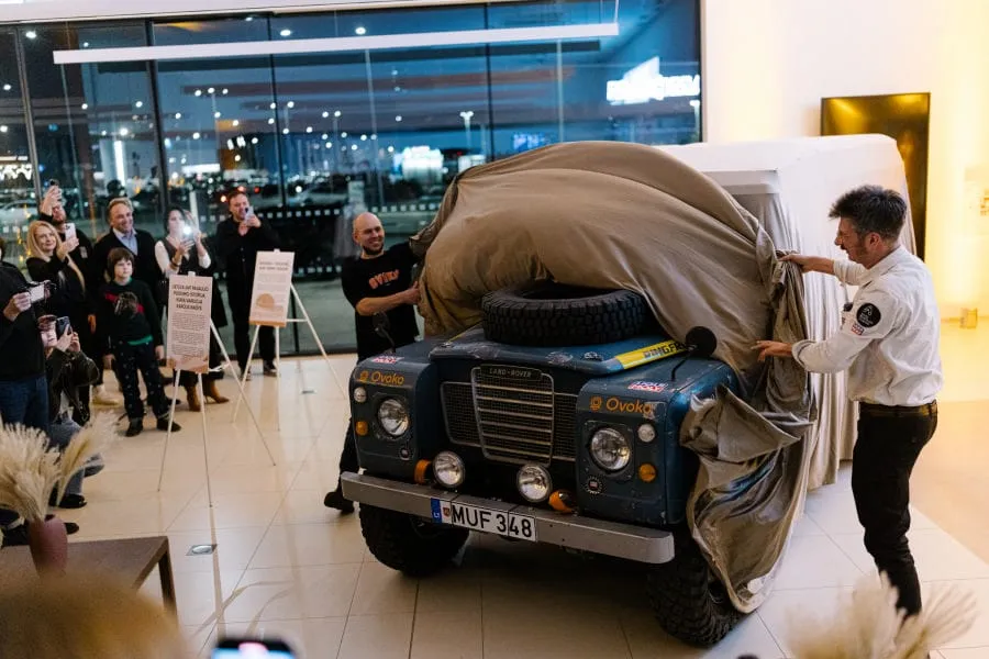 Karolio Raišio automobilis išlydėtas į Dakaro ralį: stebuklas jau įvyko