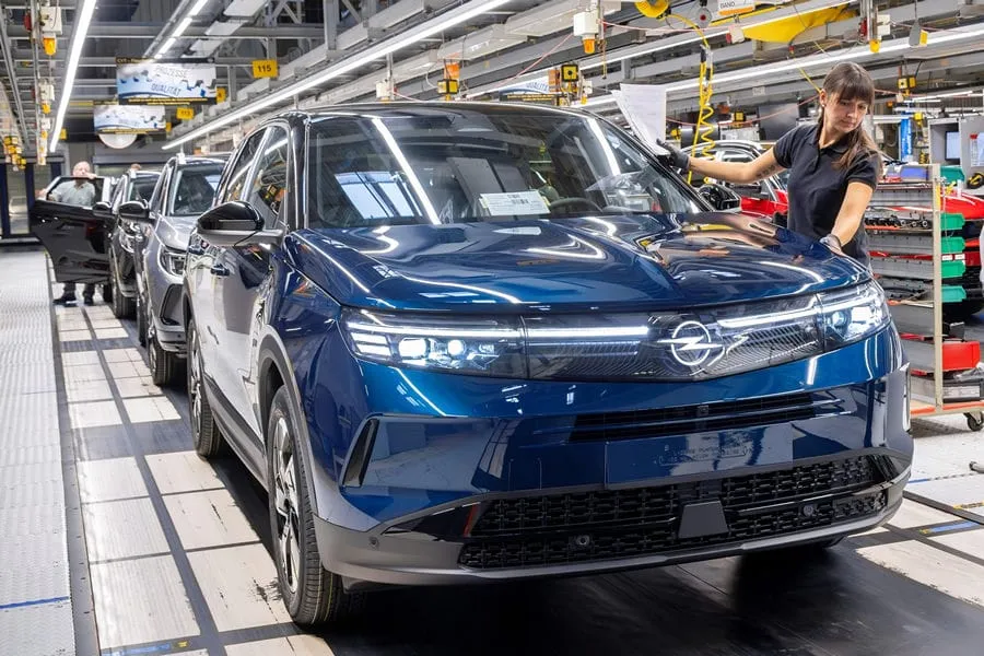 Geopolitika: „Opel“ gamins kiniškus „Leapmotor“ elektromobilius