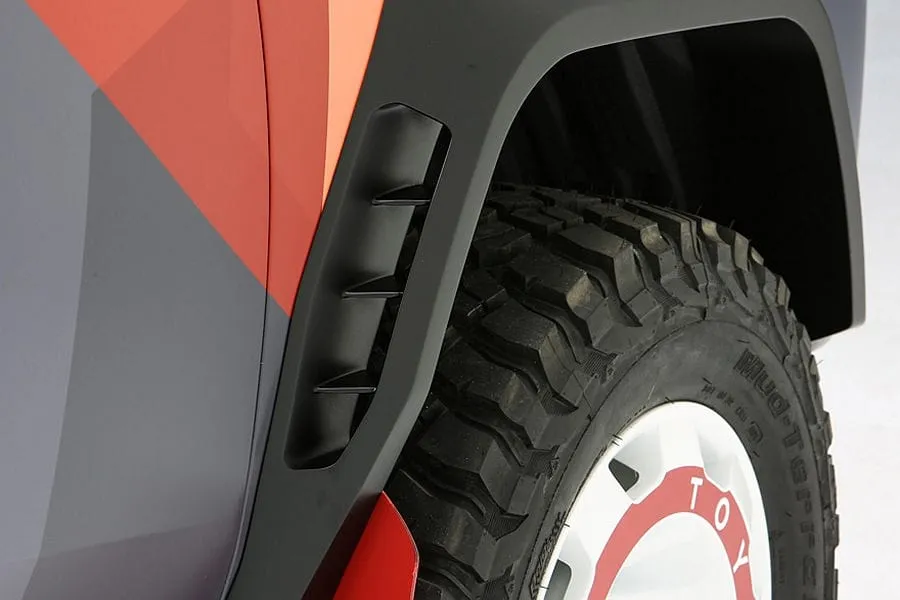 Toyota parodė, kaip gallėtų atrodyti „karštas” RAV4