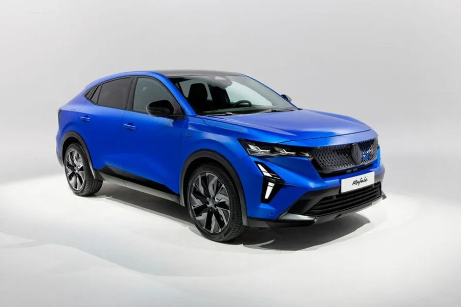 „Renault Rafale E-Tech 4×4 300 HP”- ryškus visomis prasmėmis