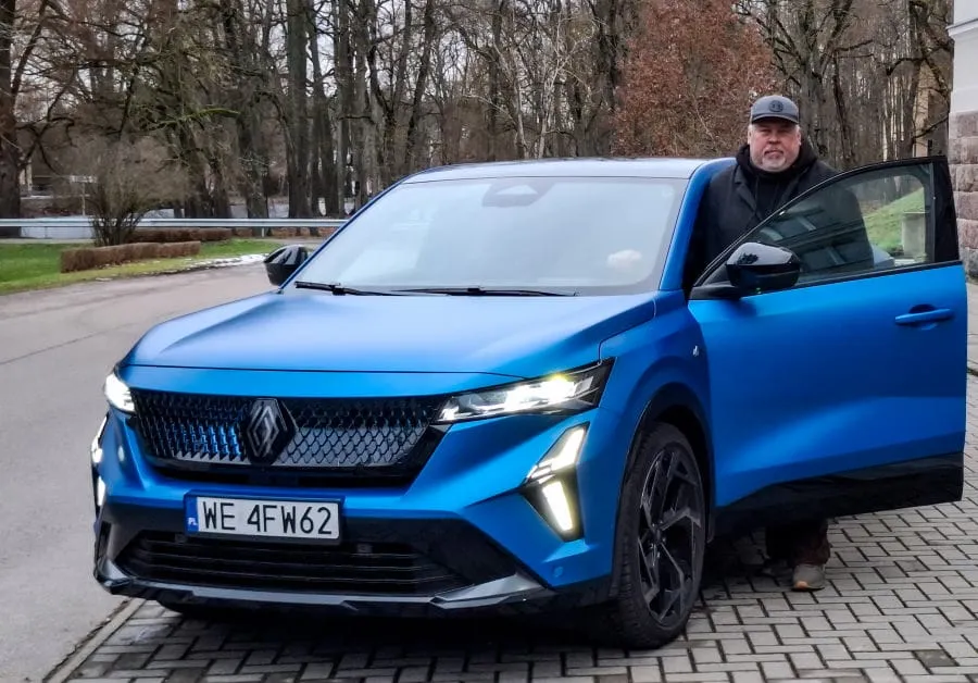 „Renault Rafale E-Tech 4×4 300 HP”- ryškus visomis prasmėmis