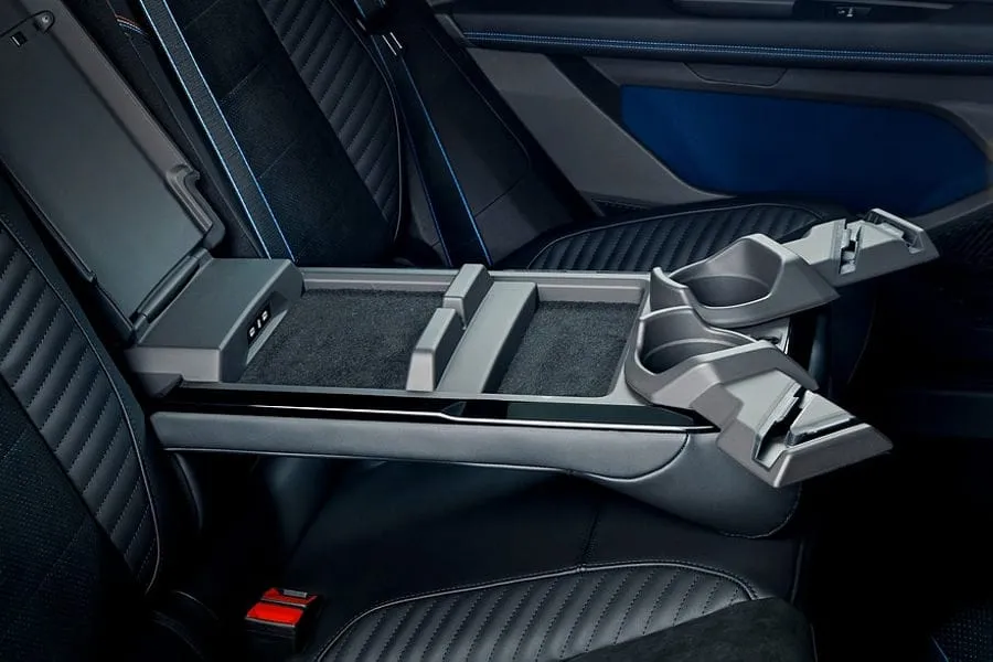 „Renault Rafale E-Tech 4×4 300 HP”- ryškus visomis prasmėmis