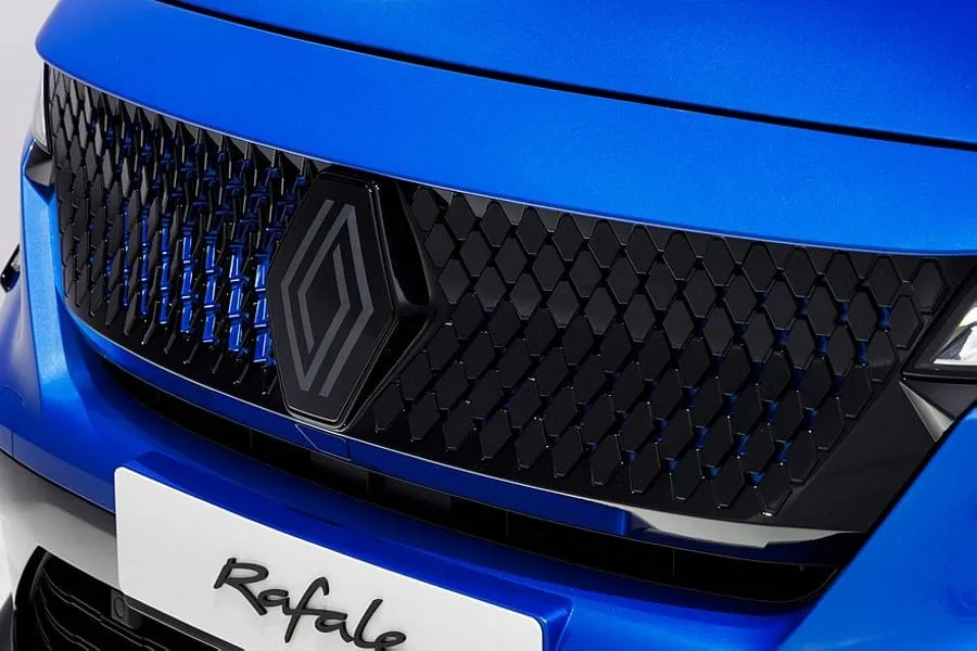 „Renault Rafale E-Tech 4×4 300 HP”- ryškus visomis prasmėmis