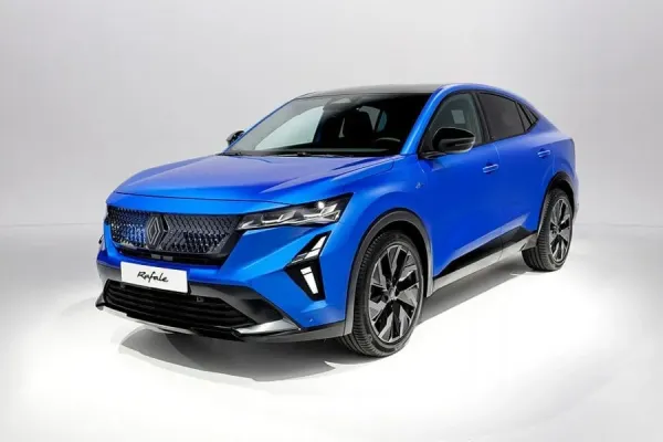 „Renault Rafale E-Tech 4×4 300 HP”- ryškus visomis prasmėmis