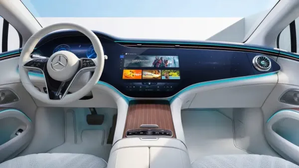 „Mercedes-Benz“ automobiliuose bus galima žiūrėti “IMAX Enchanced“ sistemos įtraukiančios patirties filmus