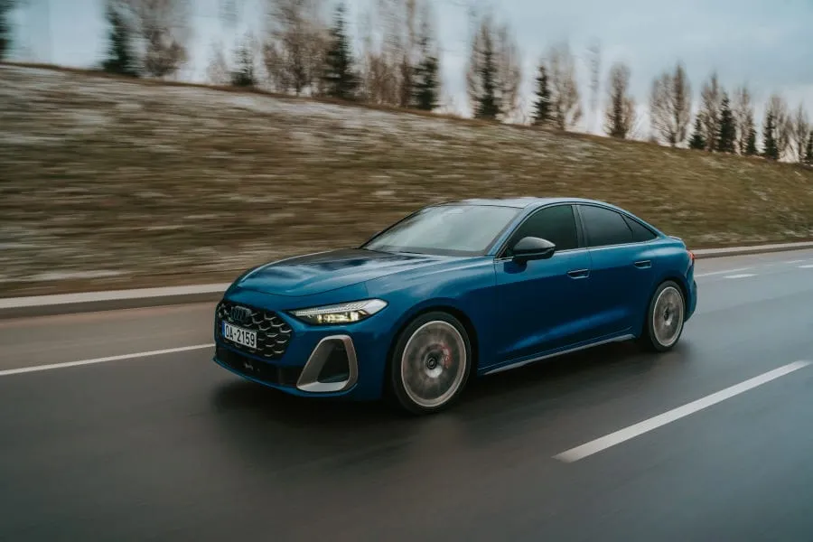Naujieji „Audi A5“ ir „Audi S5“ jau pasiekė Lietuvą: stiliaus, sportiškumo ir inovacijų derinys