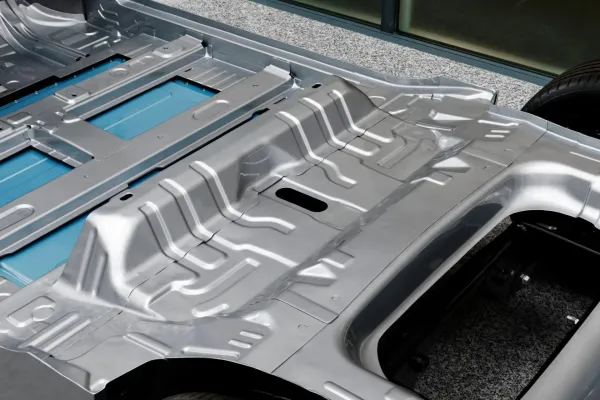 „Renault Group“ kitiems gamintojams leis naudotis unikalia elektromobilių technologija – užtikrins didesnį žmonių saugumą viso pasaulio keliuose