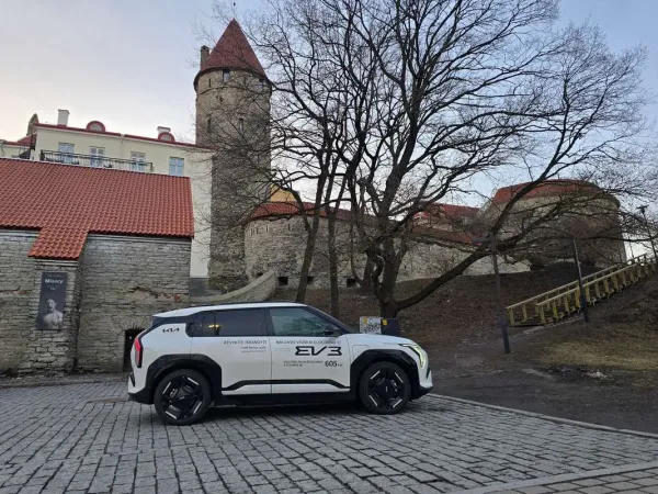 Vilnius – Talinas: elektromobiliu pasiekti Estiją greičiau, klausimas kaip pigiau