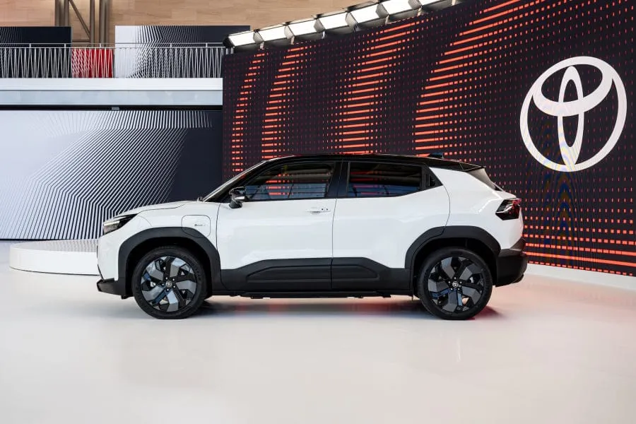 Naujasis „Toyota Urban Cruiser“ įkaitins konkurenciją elektrinių B-SUV modelių rinkoje