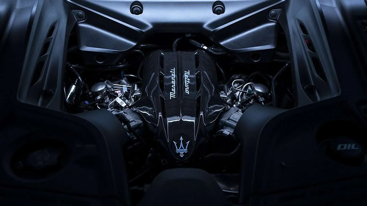 „Maserati“ tyliai atsisakė superautomobilio MC20 Folgore projekto