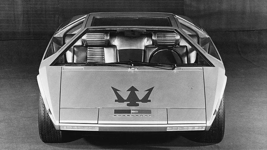 „Giugiaro“ superautomobilis ‚Peralta S‘ – duoklė septintojo dešimtmečio ‚Maserati Boomerang‘ koncepciniam automobiliui