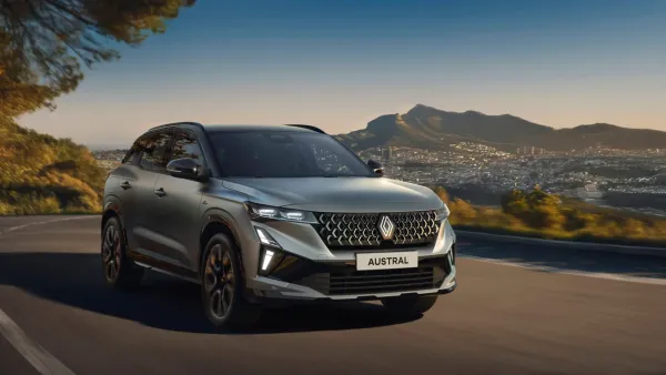 „Renault“ pristato atnaujintą „Austral“: drąsus dizainas, daugiau komforto ir našios hibridinės sistemos