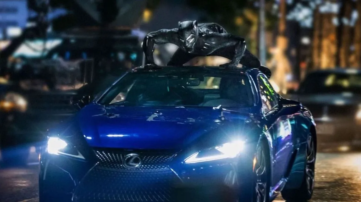 Automobiliai filmuose: ar reikia susimokėti, kad būti kino žvaigžde?