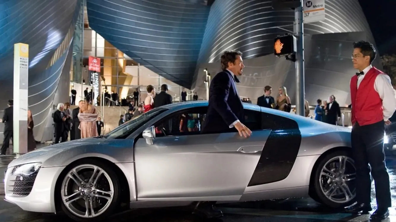 Automobiliai filmuose: ar reikia susimokėti, kad būti kino žvaigžde?