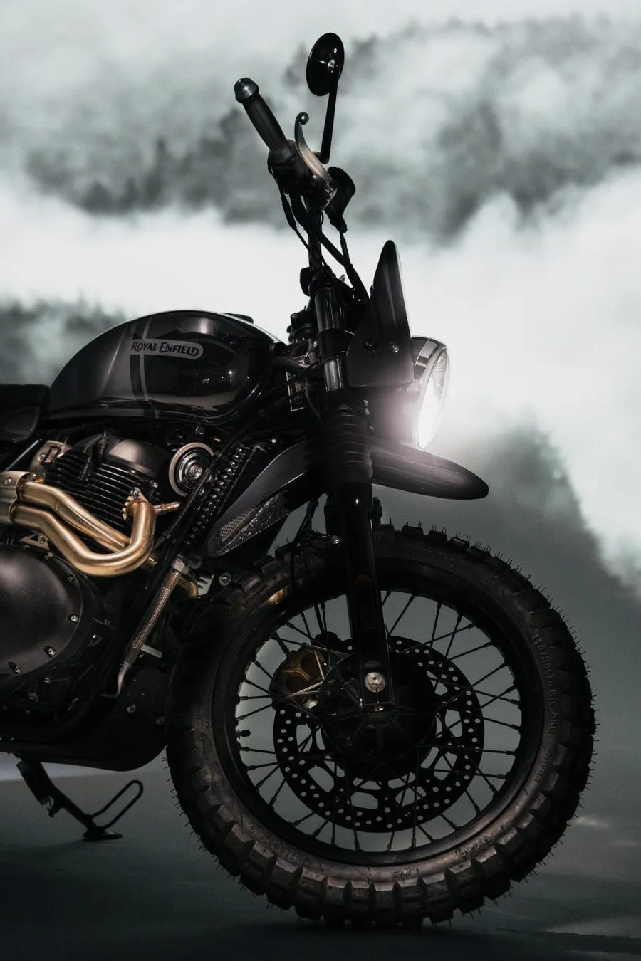 PANDO MOTO ir Royal Enfield pristato unikalų motociklą