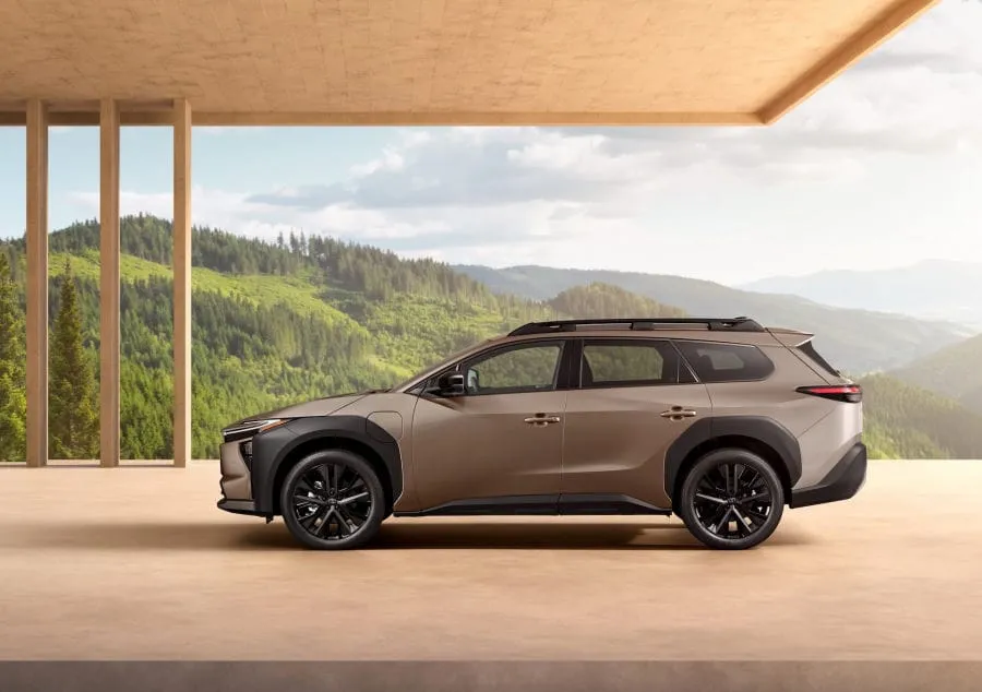 „Toyota“ pristato „bZ4X Touring“ – elektrinį šeimos SUV aktyviam gyvenimo būdui