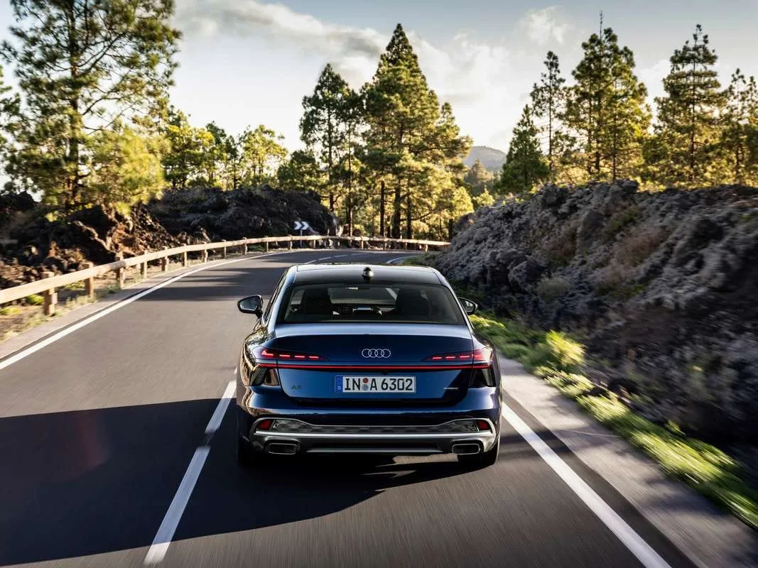Naujos kartos verslo klasės lyderis: pradedami išankstiniai „Audi A6 Sedan“ pardavimai