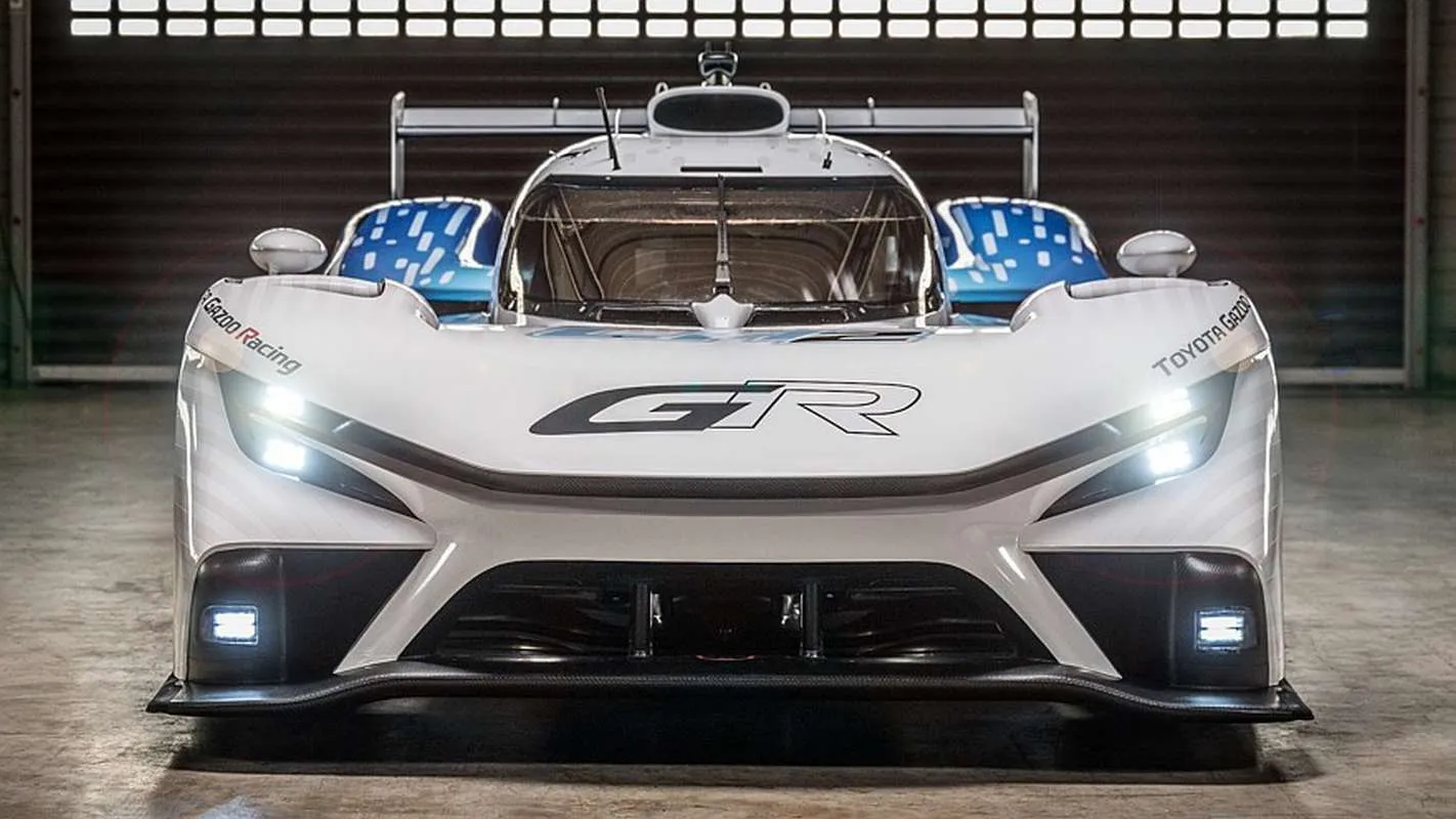 Pristatytas vandeniliu varomas „Toyota GR LH2 Racing“ sportinis prototipas