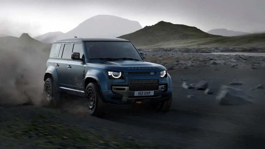 Gamintojai patobulino „Defender“: kuo pasižymės naujasis modelis?