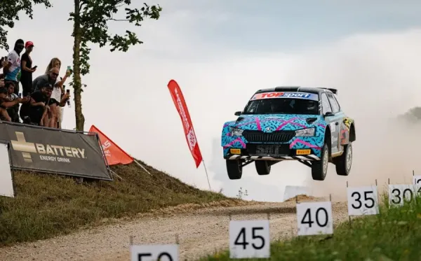„Rokiškio Grand Rally“ skelbia bilietų prekybos pradžią: vieno žiūrovo lauks įspūdingas prizas