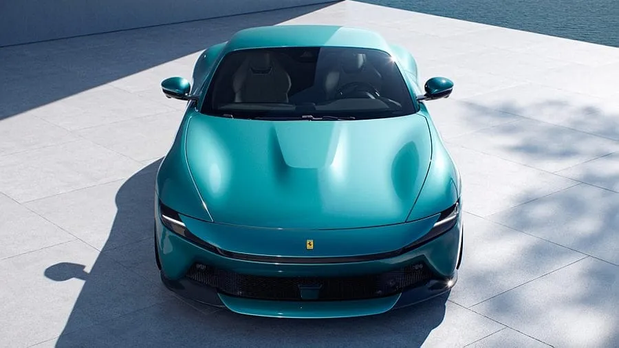 „Ferrari Amalfi“ keičia „Roma“