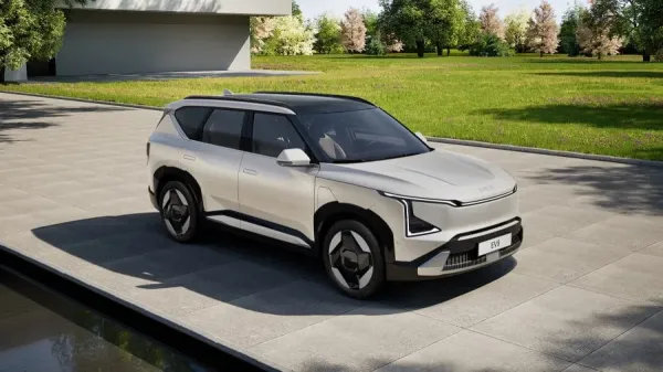 „Kia“ išanalizavo, ko nori Europos vairuotojai, ir sukūrė elektromobilį jiems