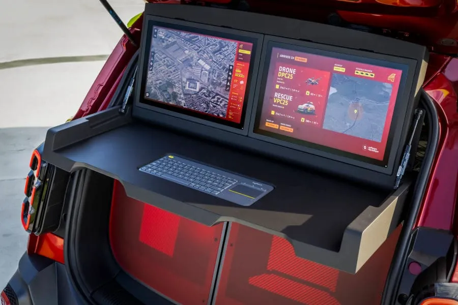 Nuo šiol su elektromobiliu – ir į įvairias ekstremalias situacijas: „Renault“ pristato išskirtinį automobilį ugniagesiams