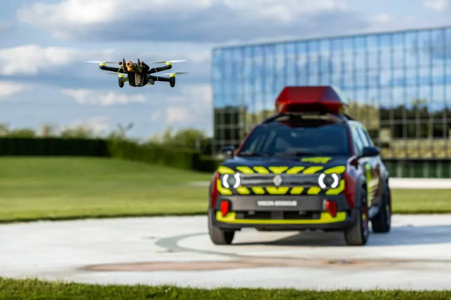 Nuo šiol su elektromobiliu – ir į įvairias ekstremalias situacijas: „Renault“ pristato išskirtinį automobilį ugniagesiams