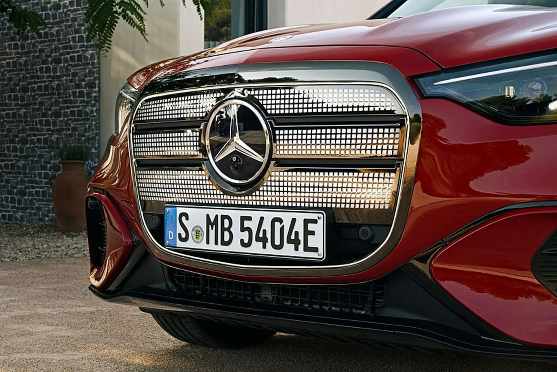 Mercedes-Benz pristatė elektrinį GLC su EQ Technologija