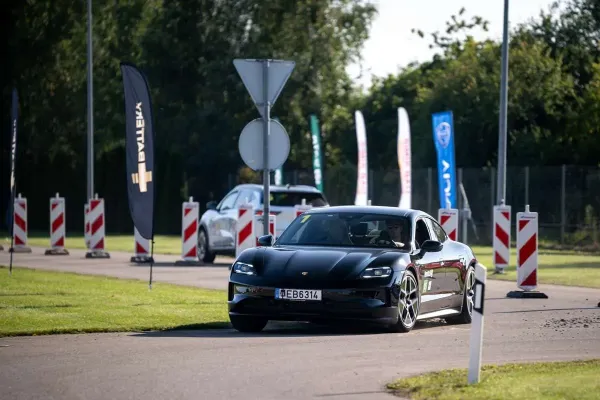 Eldrive 24H EV lenktynių komandos: „Porsche Lietuva“ nusiteikę rimtai