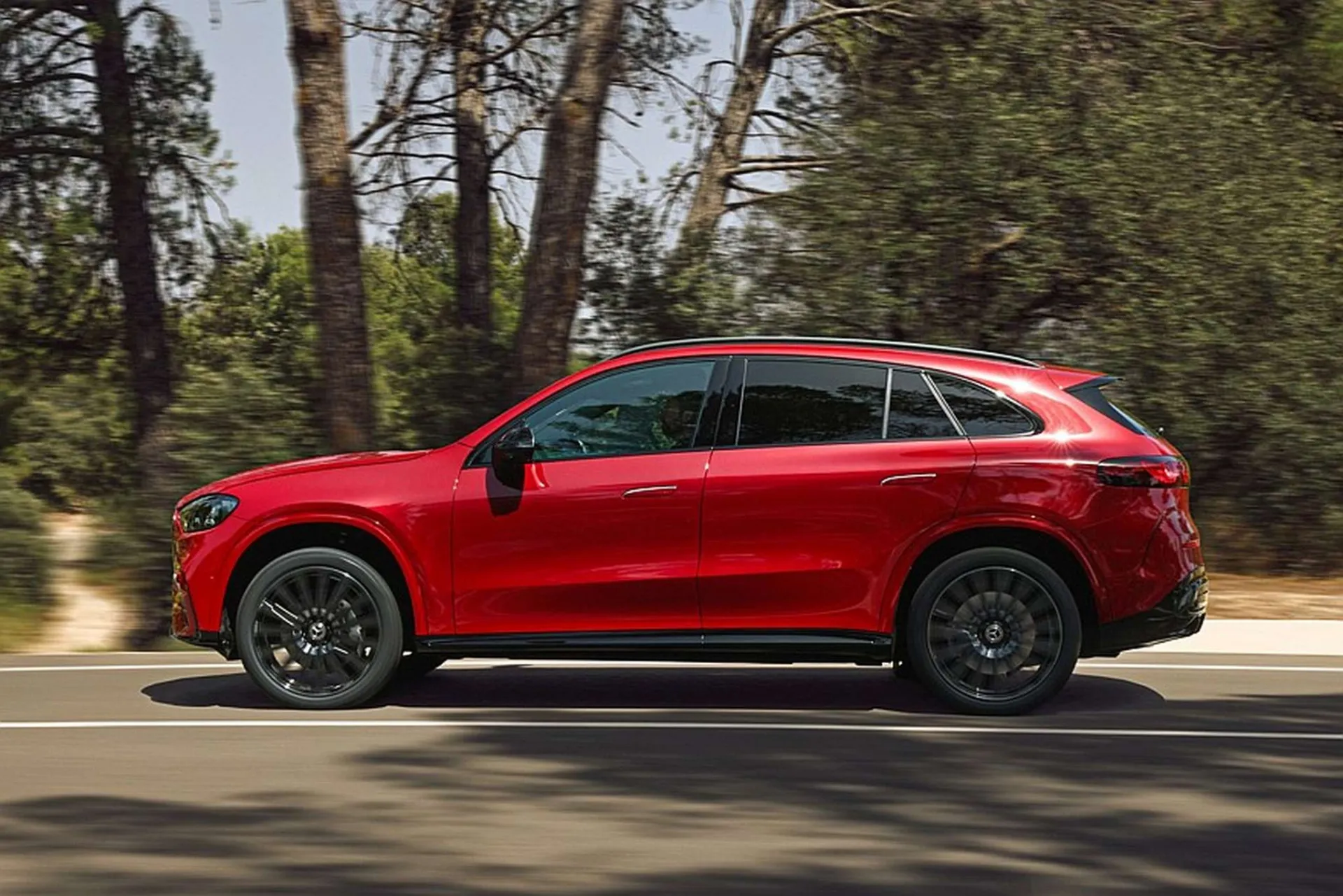 Mercedes-Benz pristatė elektrinį GLC su EQ Technologija