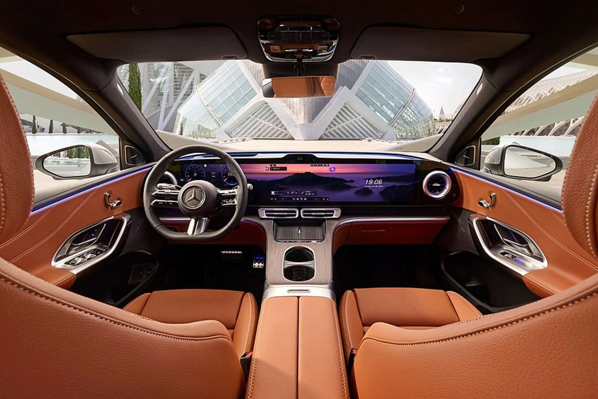 Mercedes-Benz pristatė elektrinį GLC su EQ Technologija