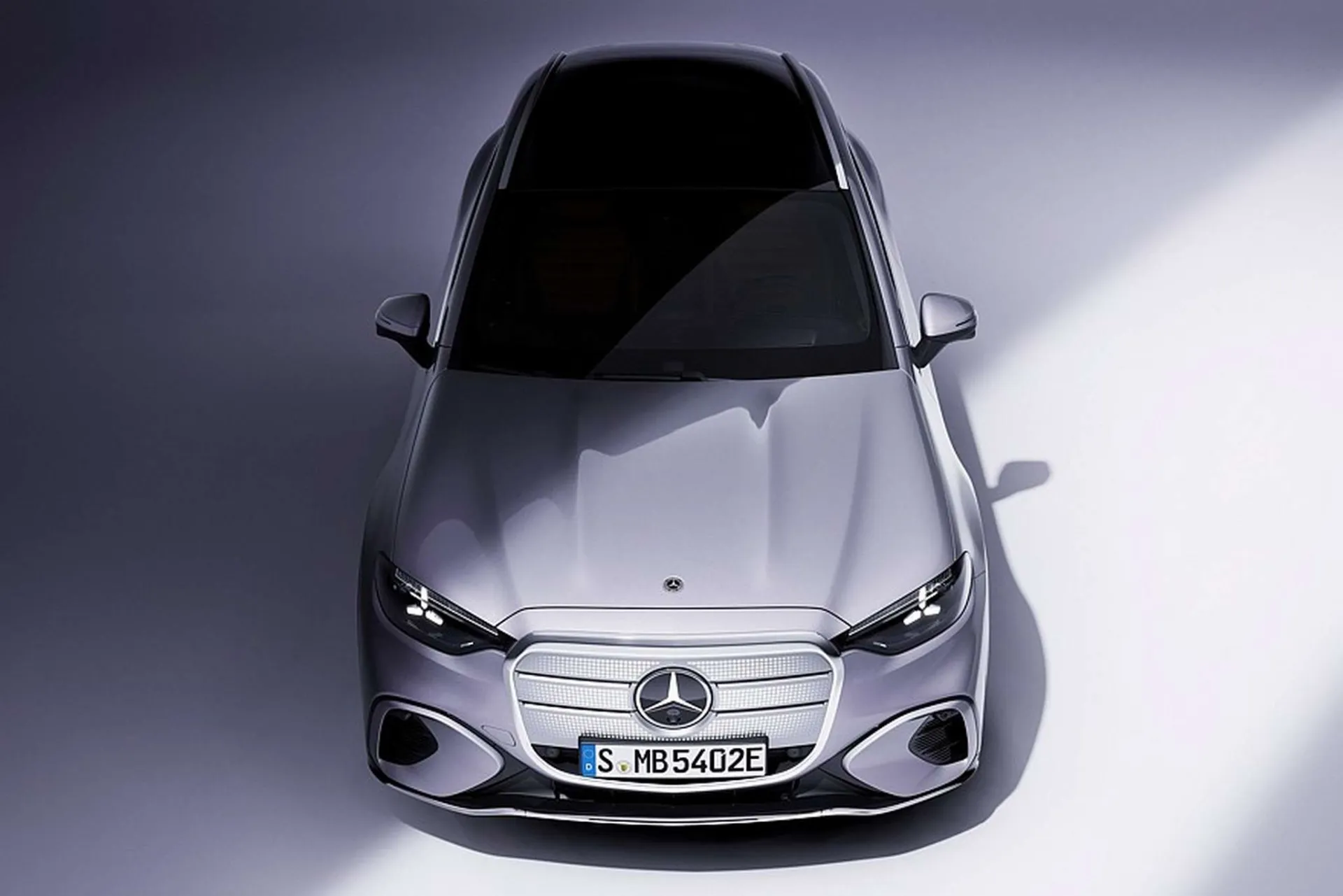Mercedes-Benz pristatė elektrinį GLC su EQ Technologija
