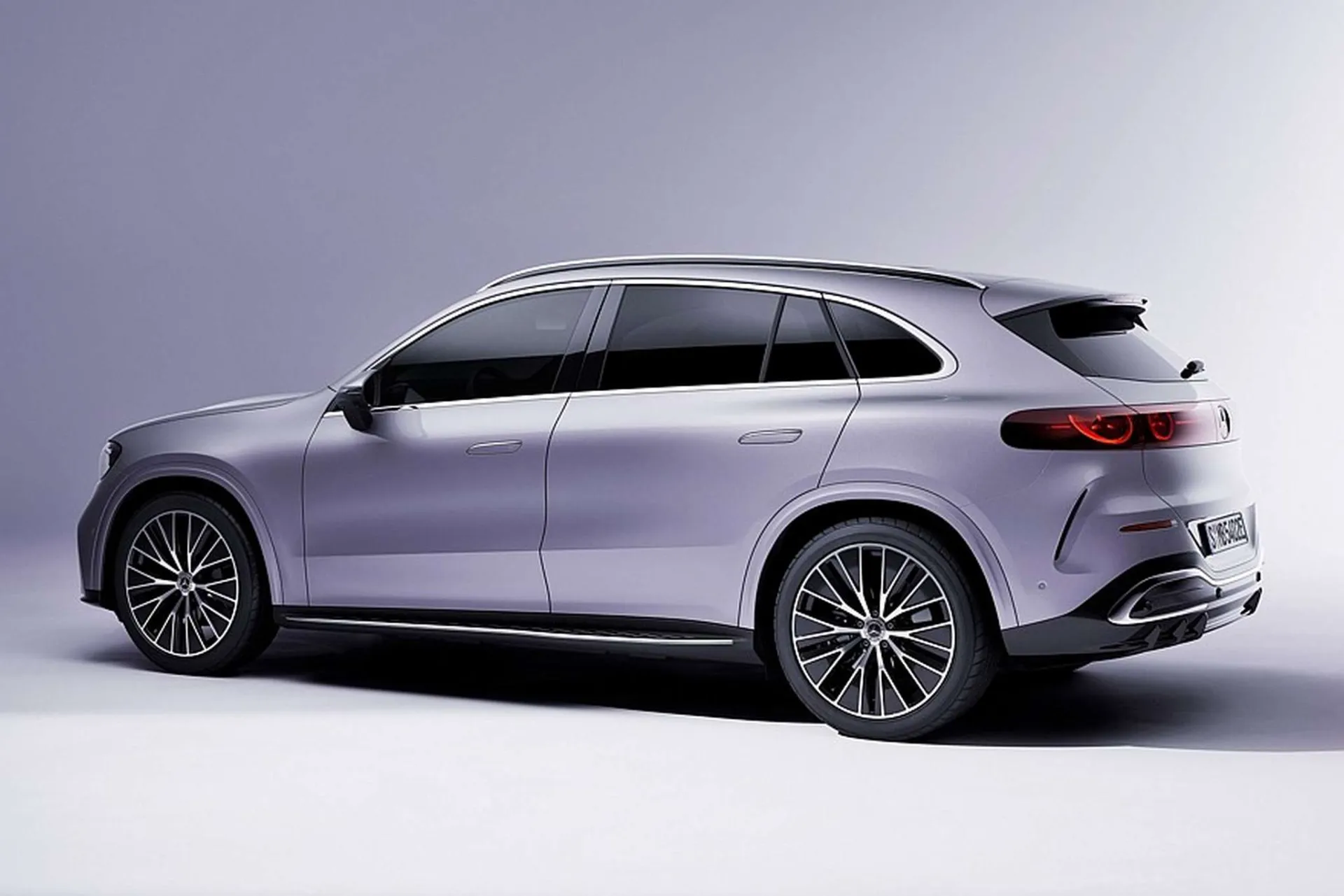 Mercedes-Benz pristatė elektrinį GLC su EQ Technologija