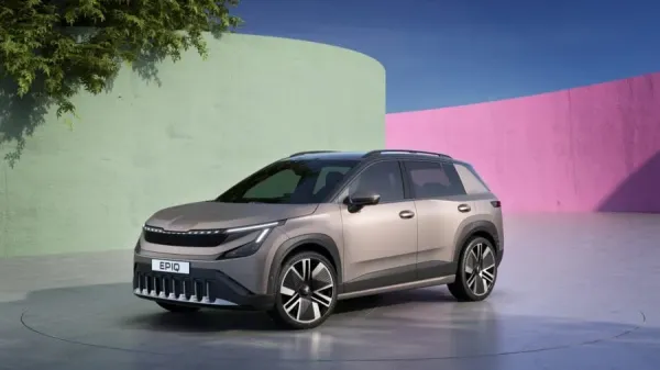 „Škoda“ pristatė kitąmet pasirodysiantį prieinamiausią elektrinį visureigį „Epiq“