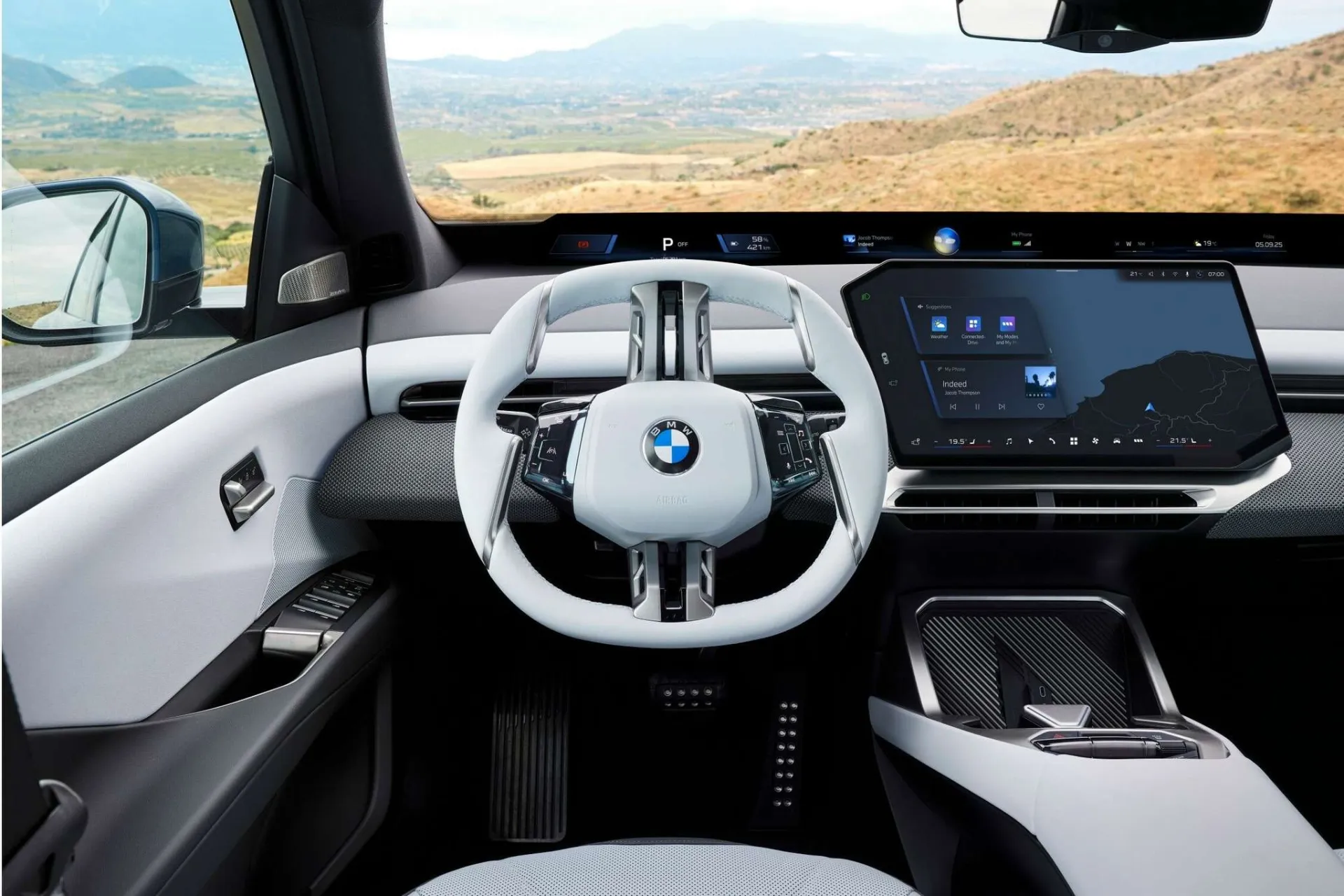 Pirmasis BMW „Neue Klasse“ modelis – viena įkrova 805 km įveikiantis „BMW iX3“