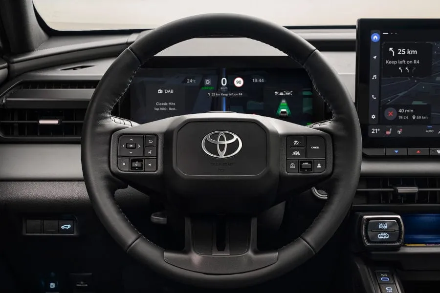 Prasidėjo naujos kartos „Toyota RAV4“ išankstiniai užsakymai