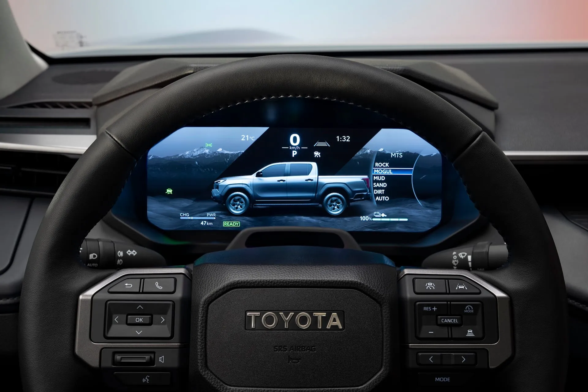 „Toyota“ pristato visiškai naują „Hilux“: bus ir pirmoji elektrinė versija