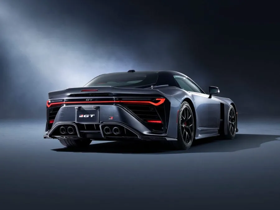 „Toyota GAZOO Racing“ oficialiai pristatė „GR GT“ ir „GR GT3“