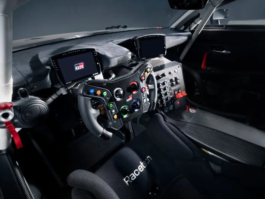 „Toyota GAZOO Racing“ oficialiai pristatė „GR GT“ ir „GR GT3“
