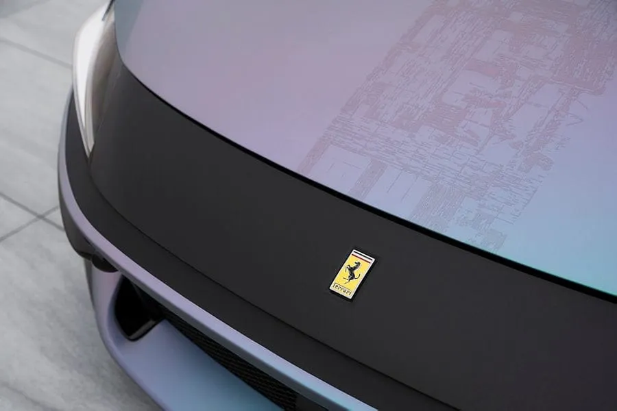 „Ferrari 12Cilindri Tailor Made“: Pietų Korėjos meno šedevras ant itališko „žirgo“ kūno