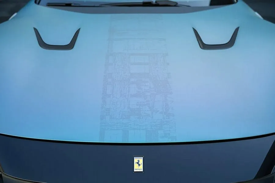 „Ferrari 12Cilindri Tailor Made“: Pietų Korėjos meno šedevras ant itališko „žirgo“ kūno