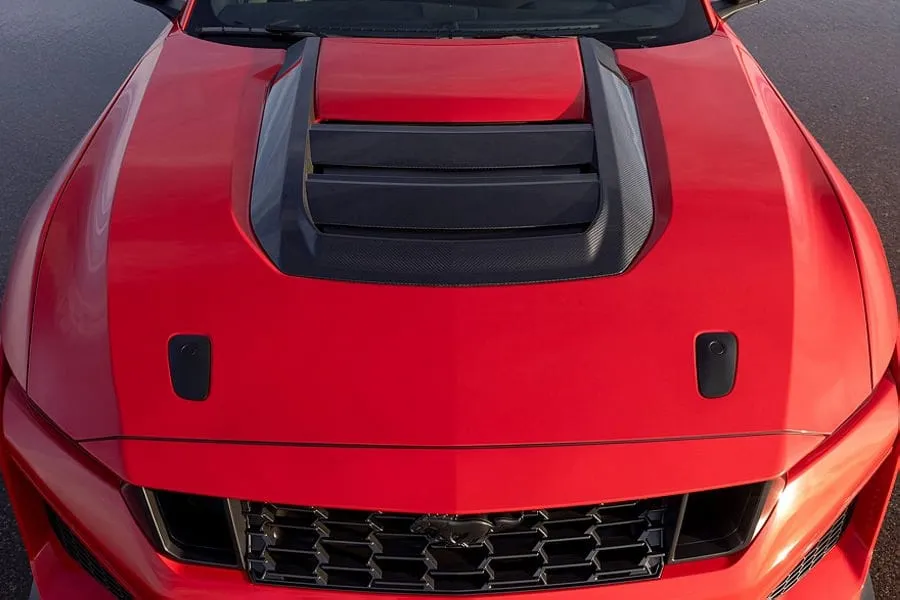 Vietoj „Shelby GT500“: pristatytas „Ford Mustang Dark Horse SC“ su kompresoriniu V8