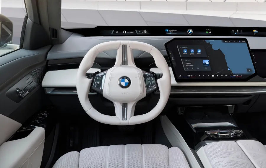 Pasaulinė naujos karto „BMW 7“ premjera: su 8K ekranu keleiviams ir šarvuoto kėbulo versija