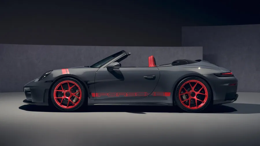 Debiutuoja „Porsche 911 GT3 S/C“: atviras stogas, tik mechaninė pavarų dėžė ir kupė verta dinamika