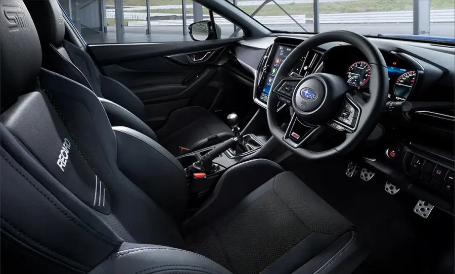 Japonijoje debiutavo riboto leidimo „Subaru WRX STI Sport#“ su mechanine pavarų dėže