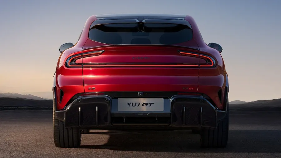 Sportinio krosoverio „Xiaomi YU7 GT“premjera ir atnaujintas Niurburgringo rekordas