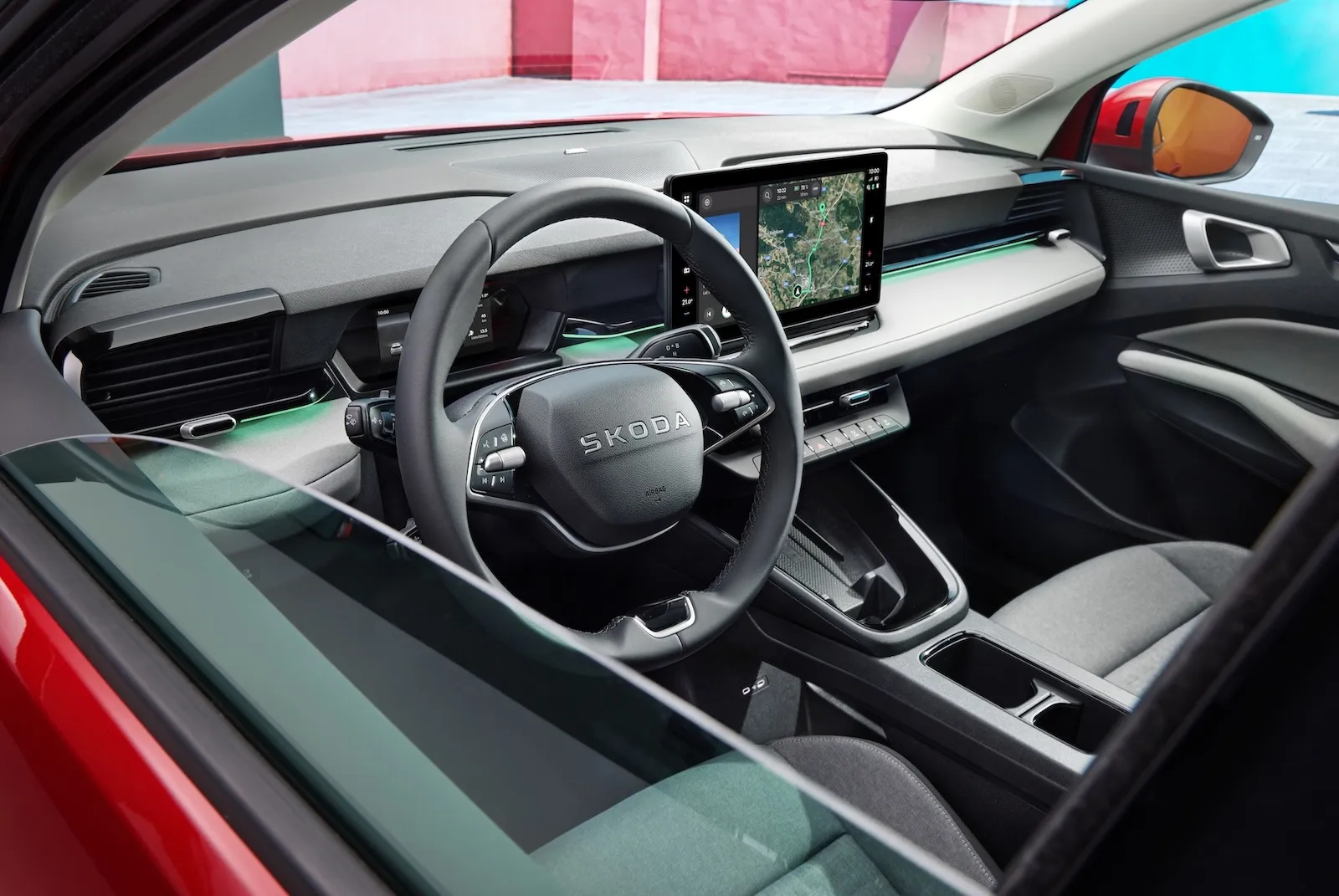 Pasaulinė premjera: naujasis „Škoda Epiq“ atveria prieinamų ir kompaktiškų elektromobilių erą